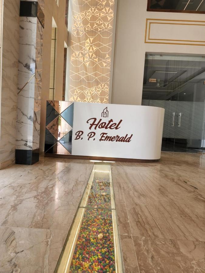 Hotel B P Emerald Mathura Exterior photo